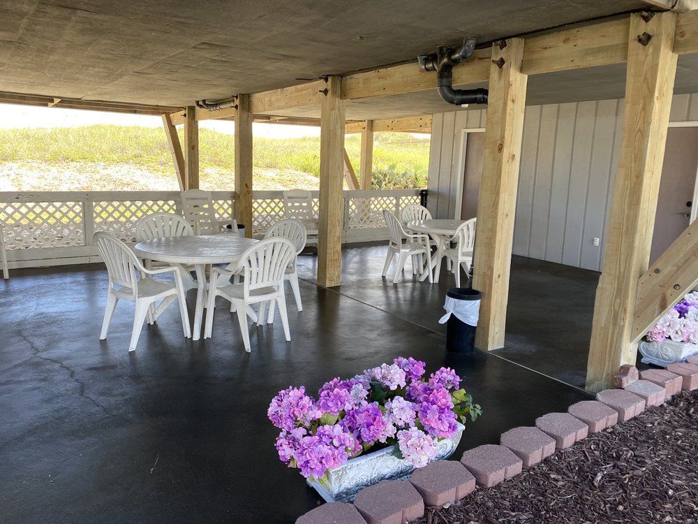 Beach House Inn & Suites - Carolina Beach Wheelchairs