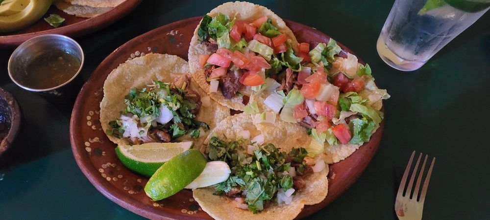 La Brisa Tacos y Mariscos - Sarasota Reservation