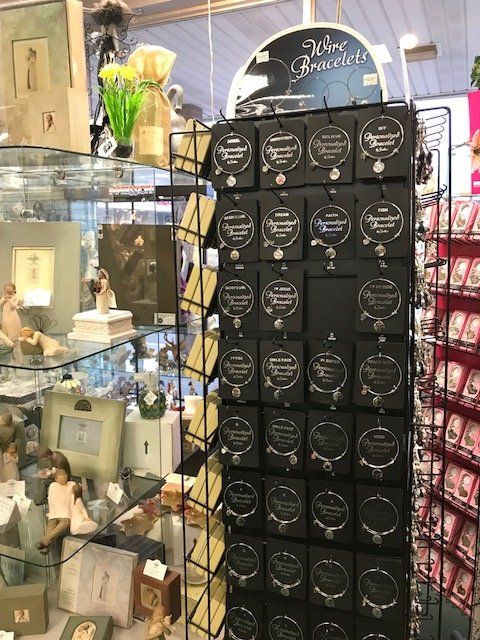 Anita's Cardsmart - Livonia Thumbnails