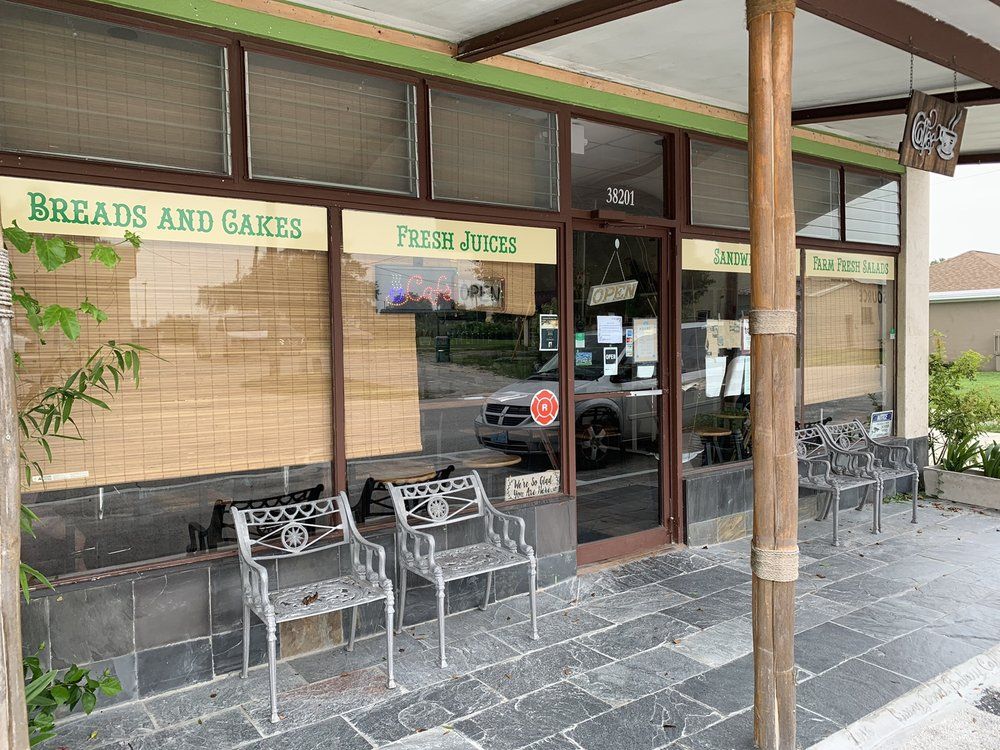 Living Food Bakery & Cafe Zephyrhills Restaurant American