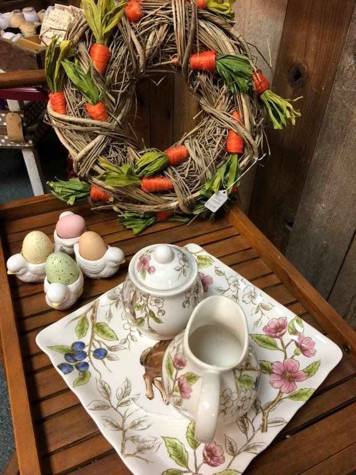 Aunt Bee's House - Salem Combination