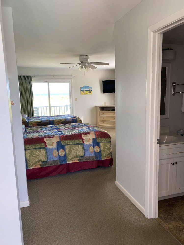 Beach House Inn & Suites - Carolina Beach Maintenance