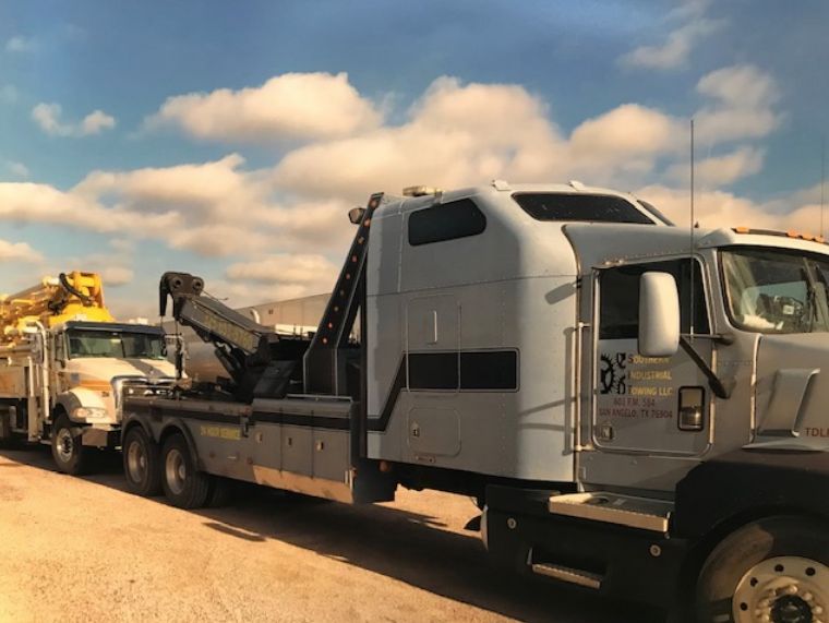 Southern Industrial Towing San Angelo Service Auto Recovery Tow