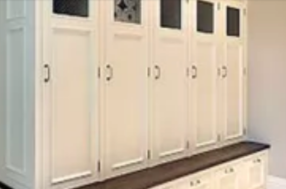 Space Age Closets & Custom Cabinetry Fabulous!