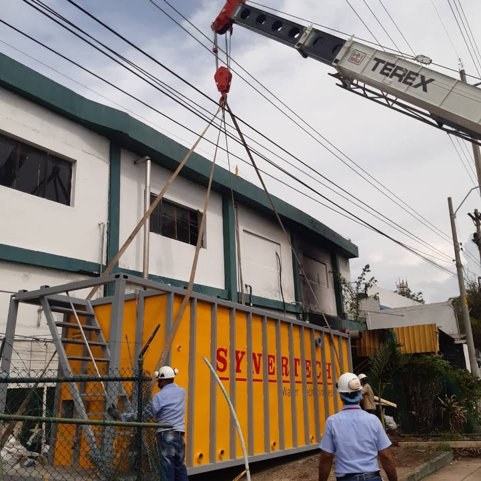 Gruas y soluciones industriales A R H S.A.S - Cartagena Availability